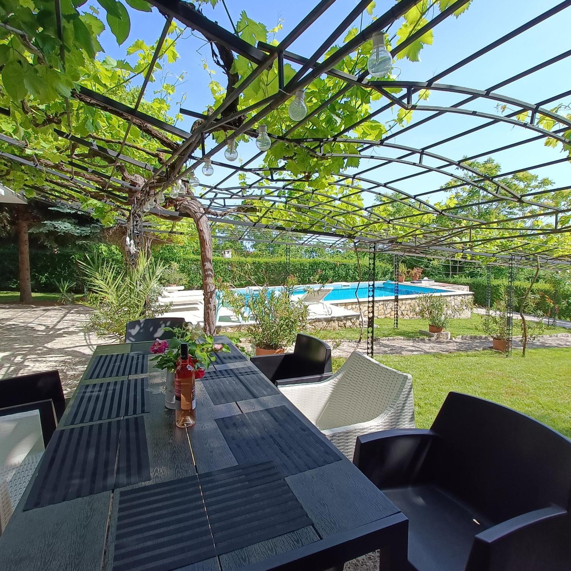 Villa Regina Serafina Балчик Екстериор снимка