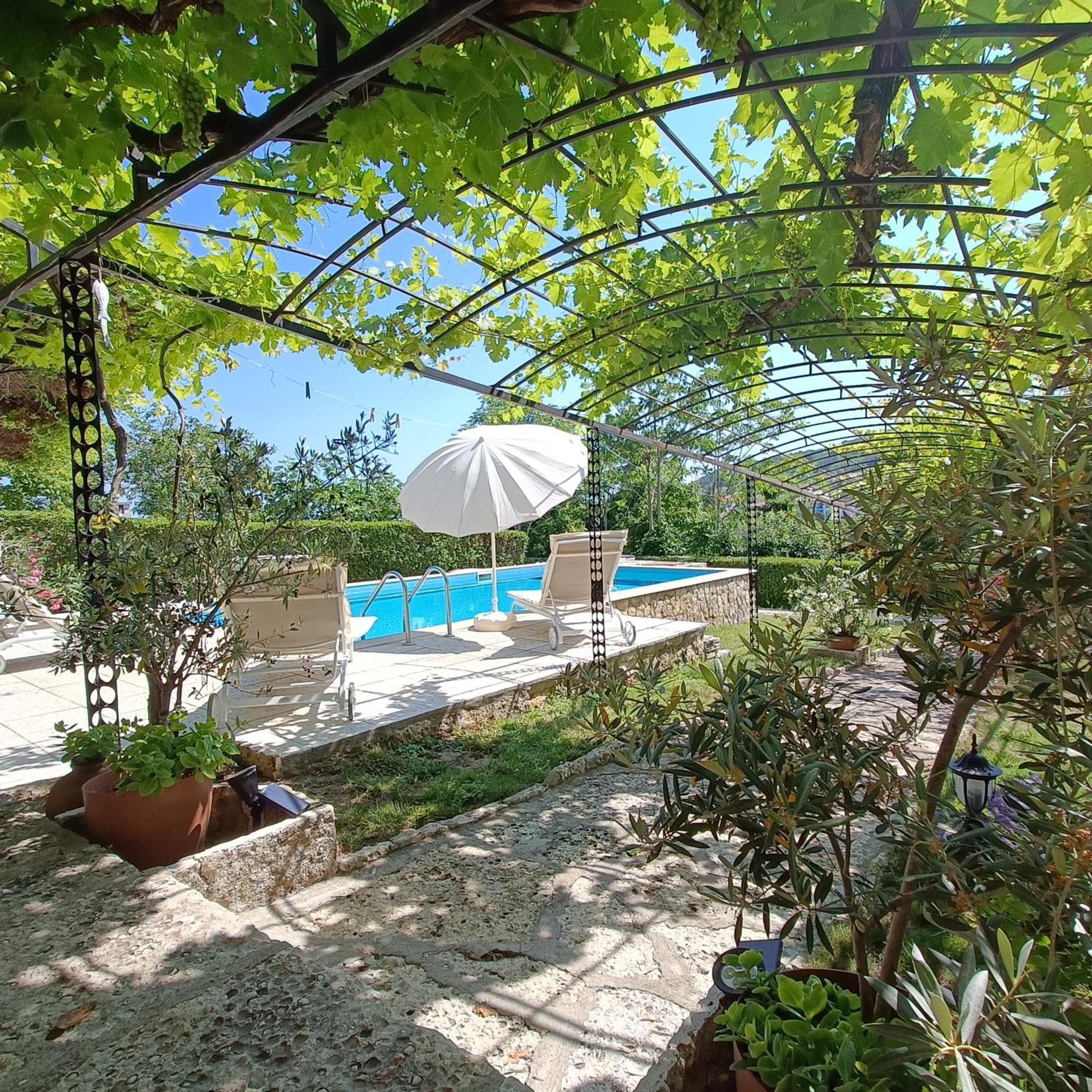 Villa Regina Serafina Балчик Екстериор снимка