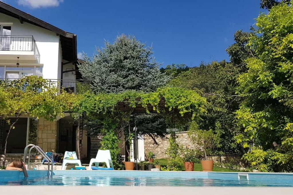 Villa Regina Serafina Балчик Екстериор снимка