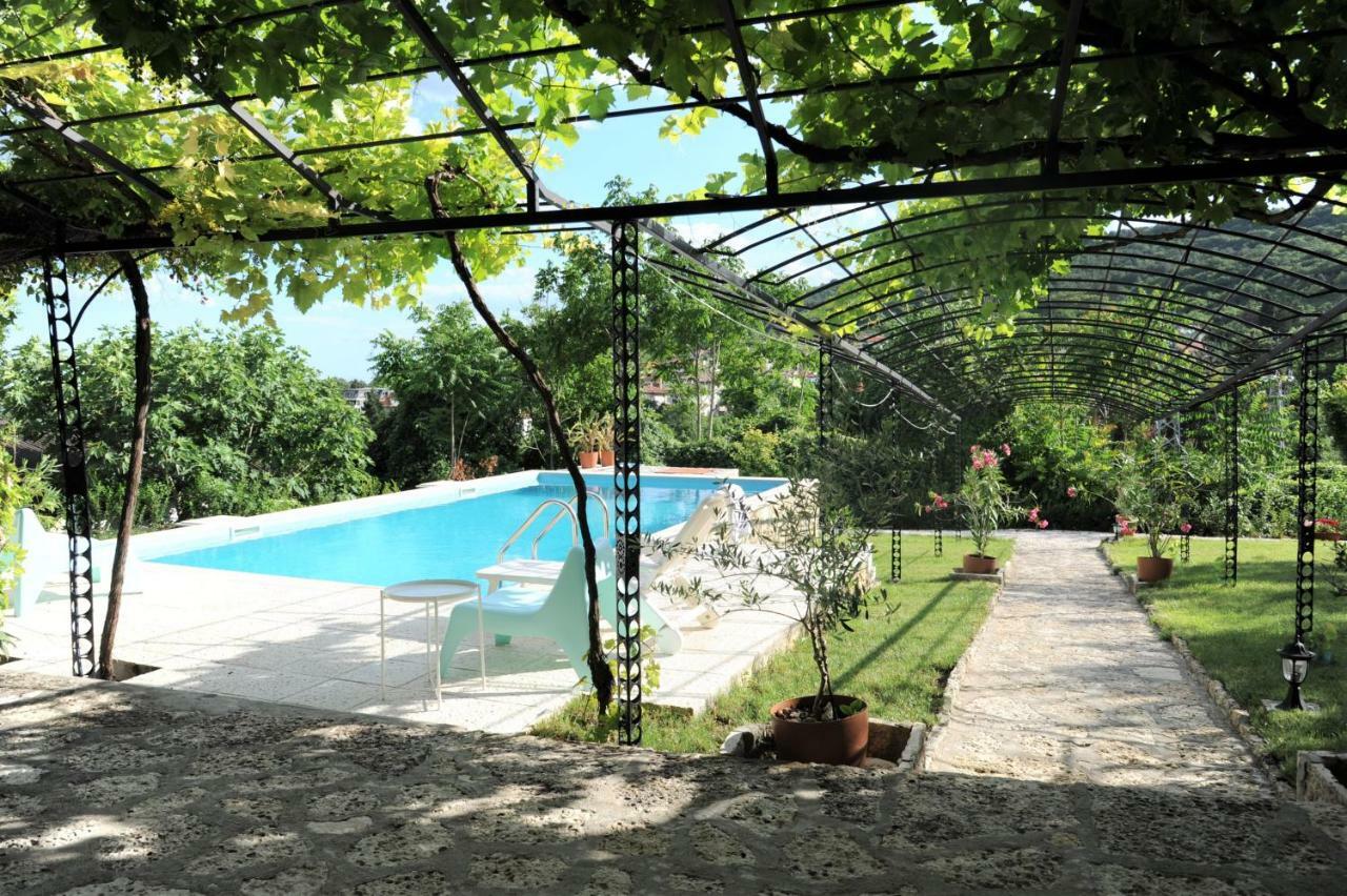 Villa Regina Serafina Балчик Екстериор снимка