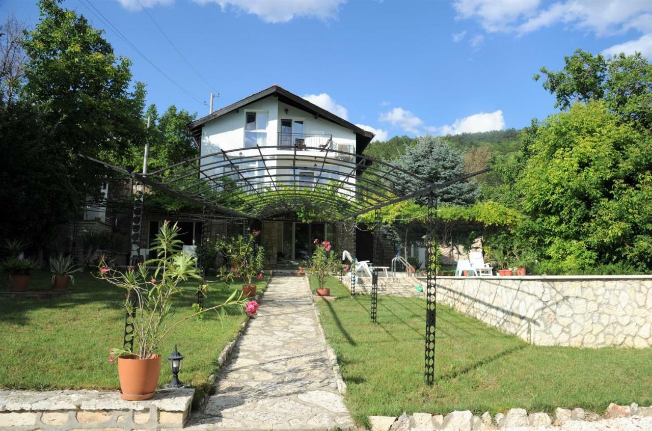 Villa Regina Serafina Балчик Екстериор снимка
